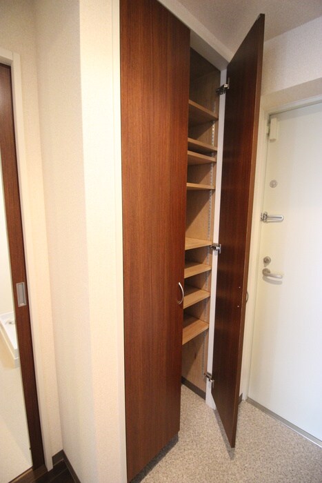 物件内観写真11　(靴箱)