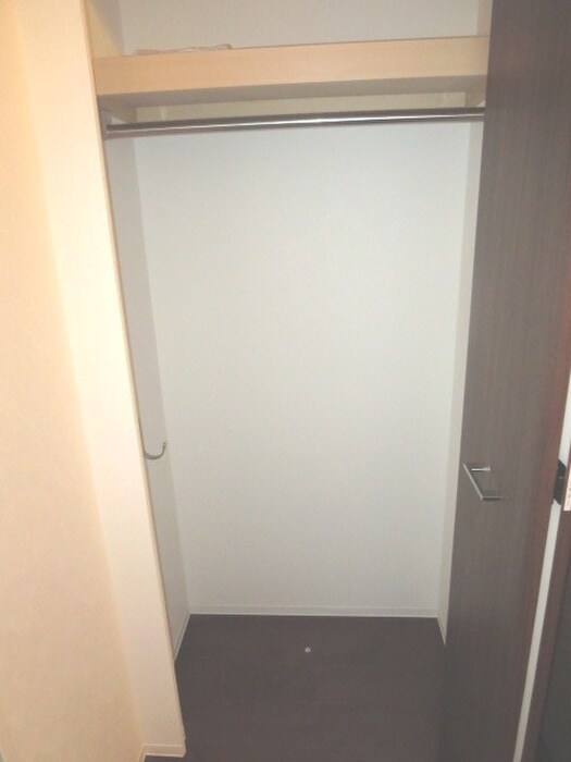 物件内観写真15　(収納)