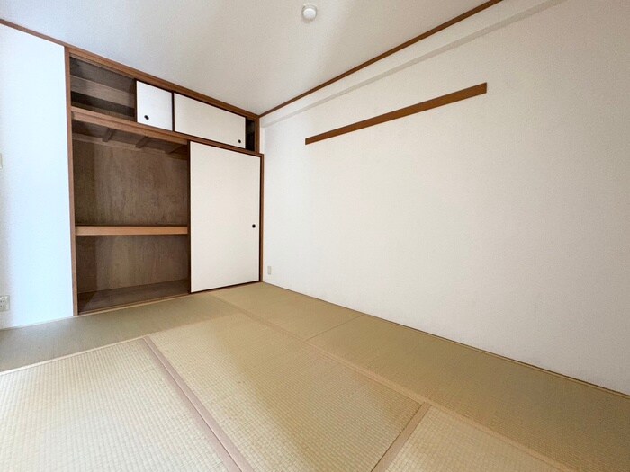 物件内観写真10　(居室)