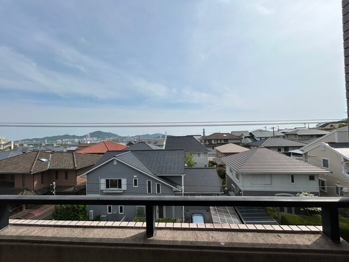 物件内観写真16　(室内からの展望)