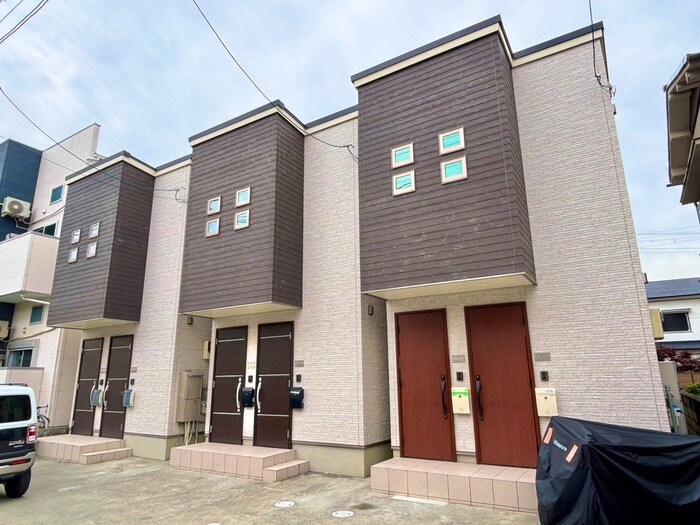 物件外観写真1　(外観写真)