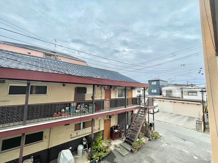 物件内観写真18　(室内からの展望)