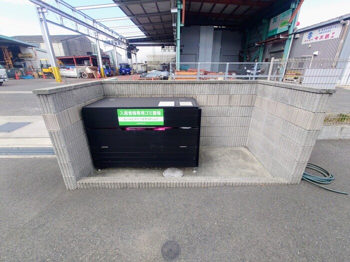 物件外観写真6　(建物設備)