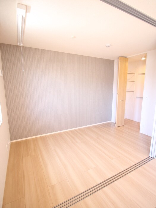 物件内観写真10　(居室)