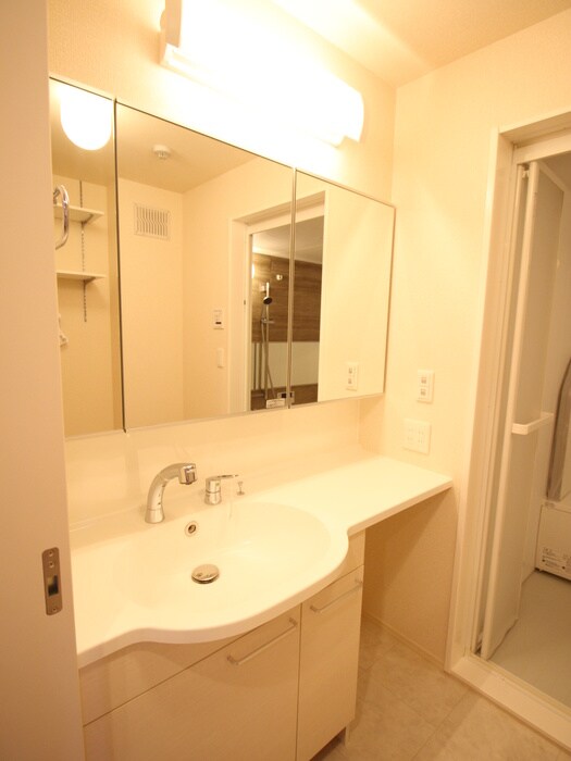 物件内観写真15　(洗面)