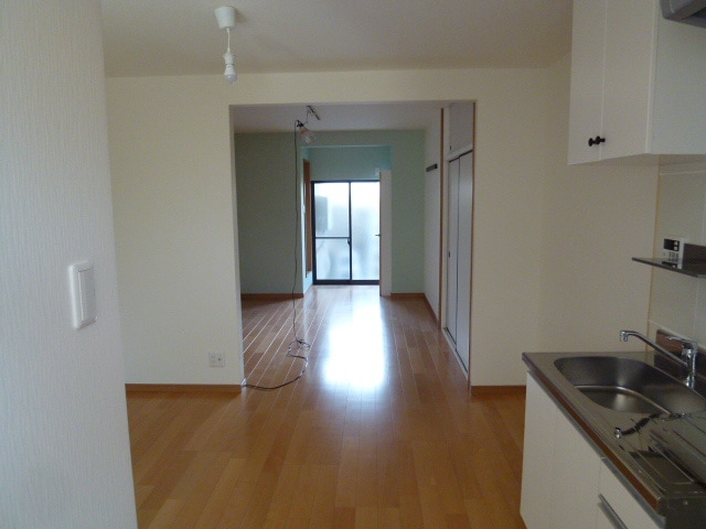 物件内観写真8　(居室)