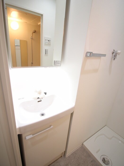 物件内観写真9　(洗面)