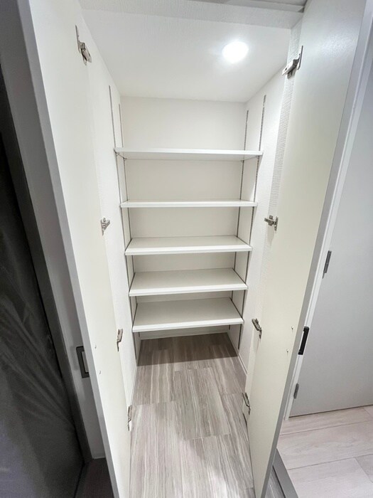 物件内観写真8　(靴箱)