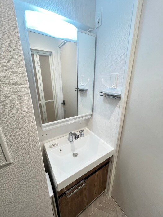 物件内観写真11　(洗面)