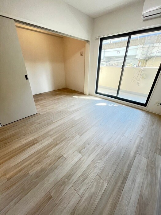 物件内観写真13　(居室)