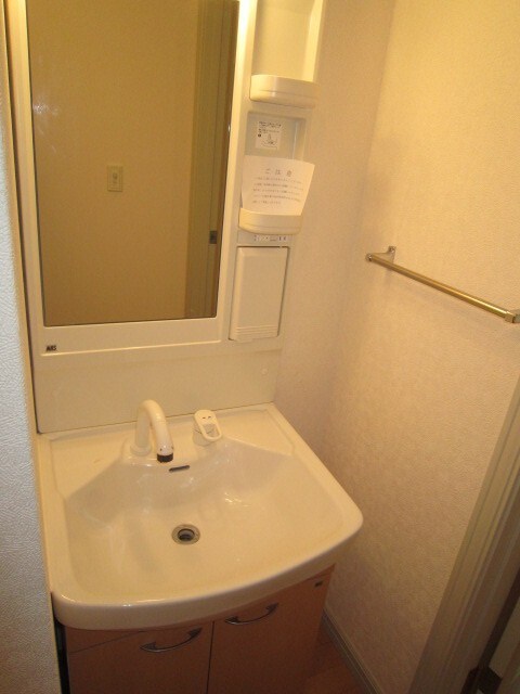 物件内観写真5　(洗面)