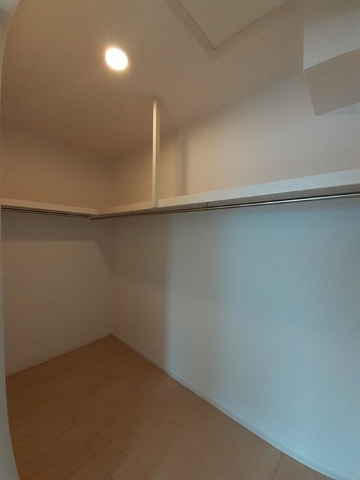 物件内観写真10　(収納)