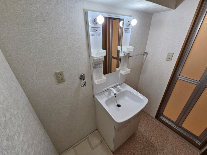 物件内観写真9　(洗面)