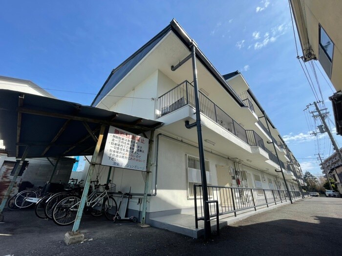 清栄マンションの物件外観写真