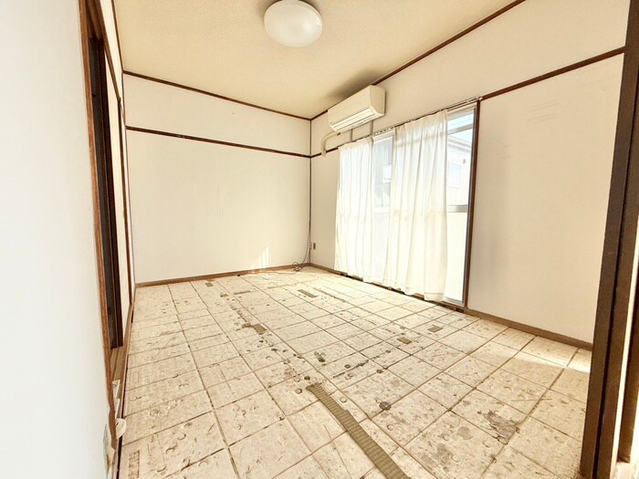 物件内観写真4　(居室)