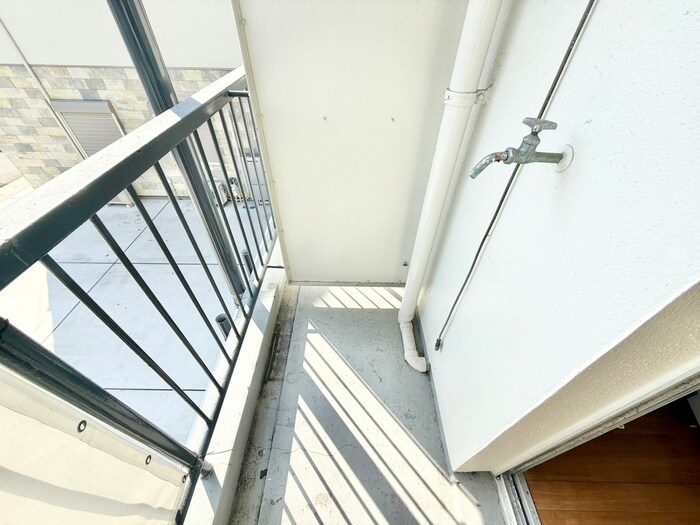 物件内観写真15　(洗濯機置場)