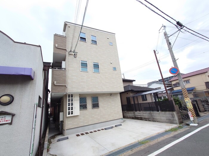 物件外観写真2　(外観写真)