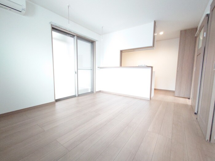 物件内観写真13　(居室)