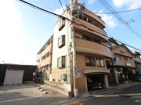 坂本第１マンション外観写真