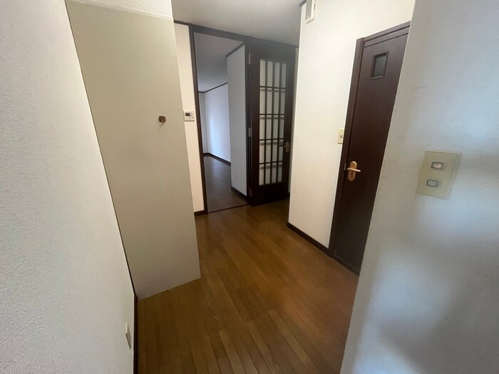 物件内観写真19　(廊下)