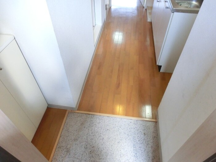 物件内観写真15　(玄関)