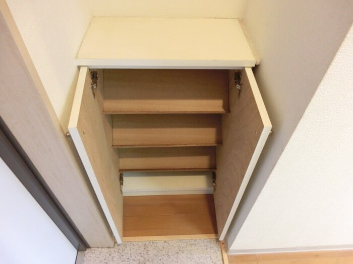 物件内観写真16　(靴箱)