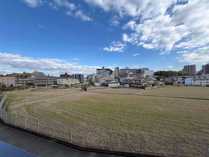物件内観写真21　(室内からの展望)