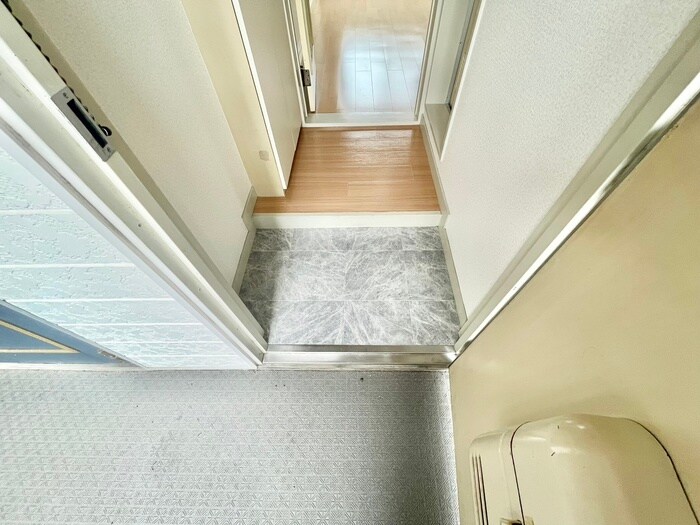 物件内観写真20　(玄関)