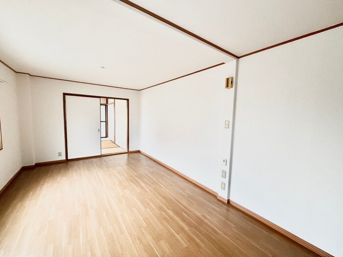 物件内観写真14　(居室)