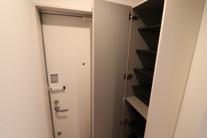 物件内観写真18　(靴箱)