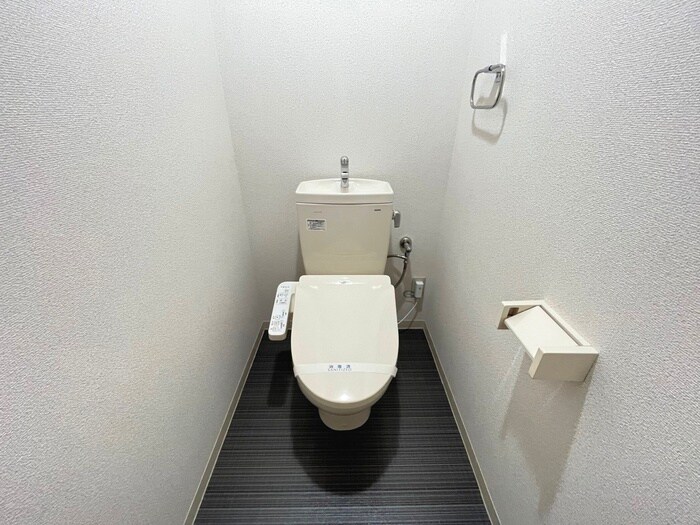 物件内観写真14　(トイレ)