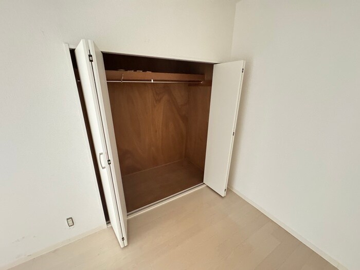 物件内観写真18　(収納)