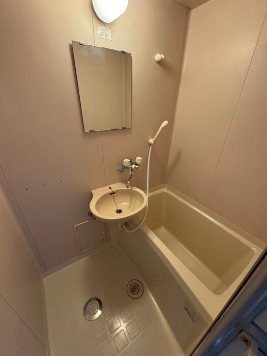 物件内観写真8　(バス／シャワールーム等)