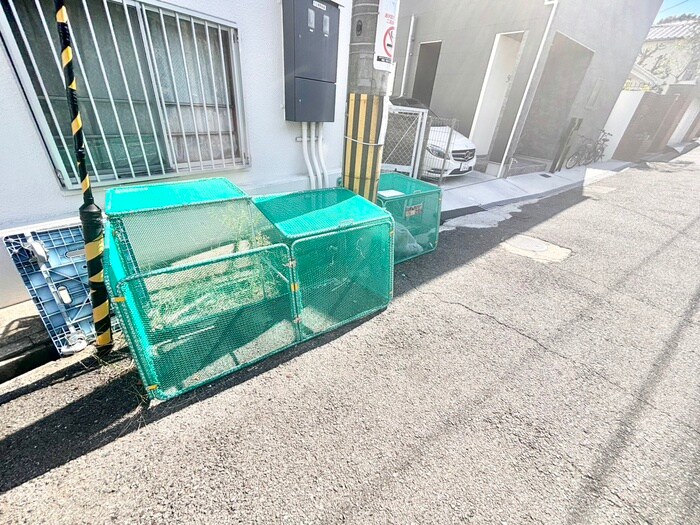 物件外観写真3　(周辺環境)