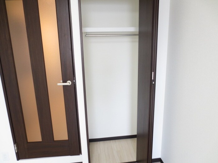 物件内観写真16　(収納)