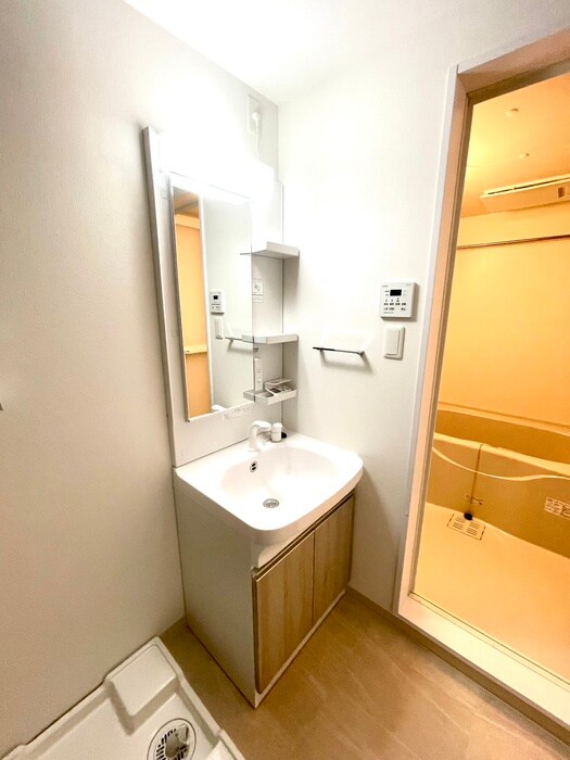 物件内観写真11　(洗面)