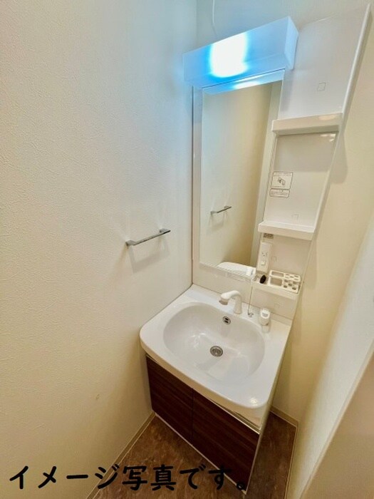 物件内観写真11　(洗面)