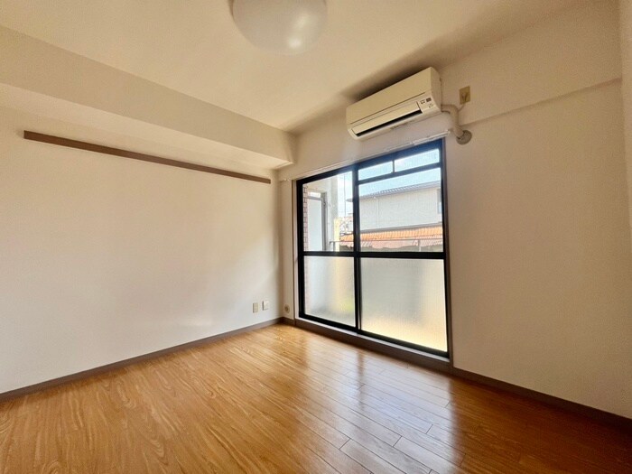 物件内観写真10　(居室)