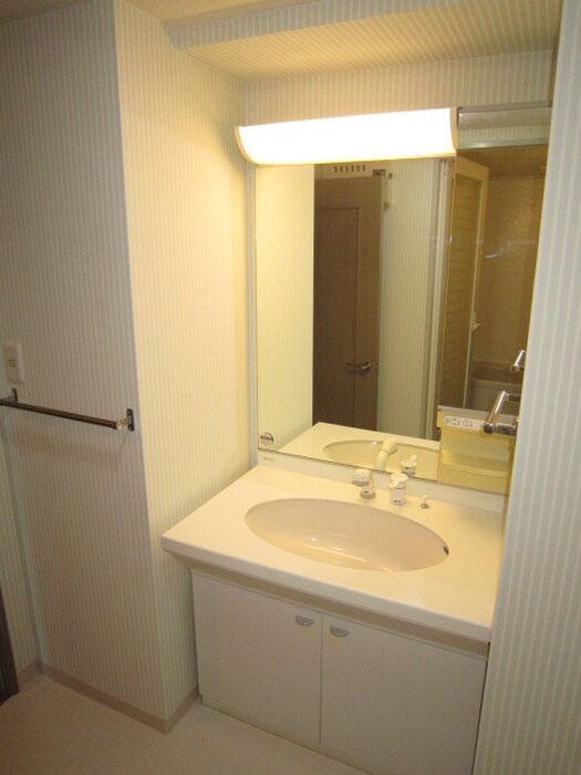 物件内観写真7　(洗面)