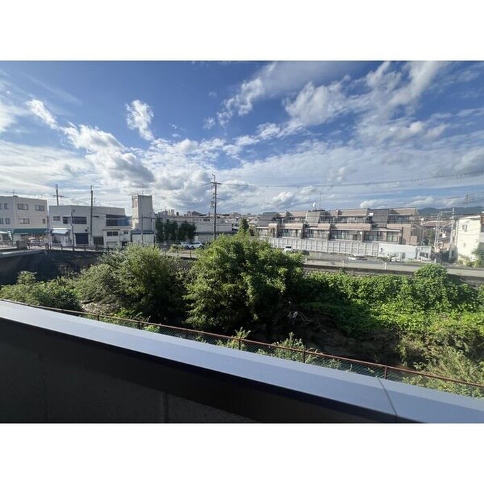 物件内観写真15　(室内からの展望)