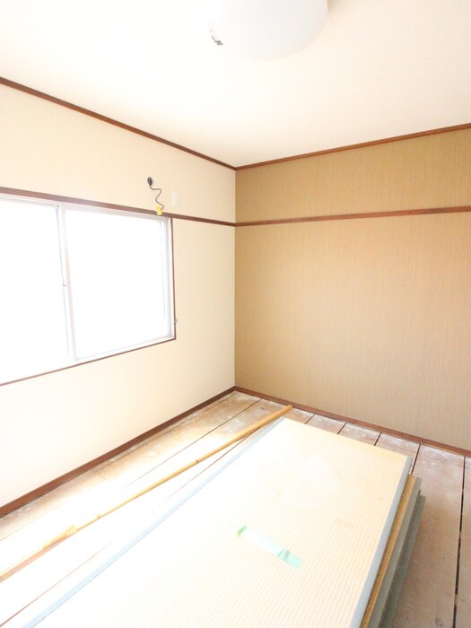 物件内観写真10　(居室)