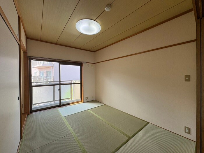 物件内観写真10　(居室)