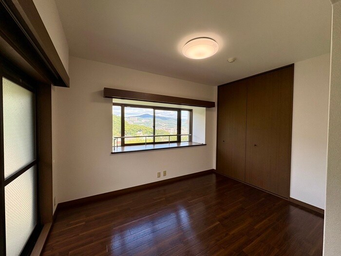 物件内観写真11　(居室)