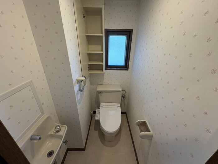 物件内観写真14　(トイレ)