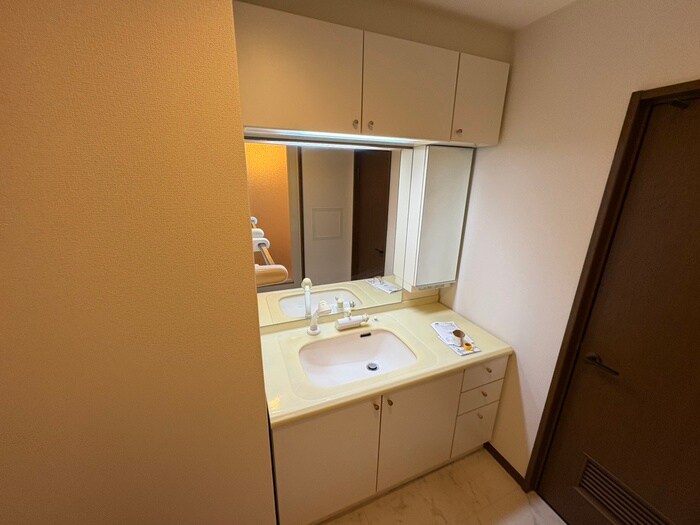 物件内観写真15　(洗面)