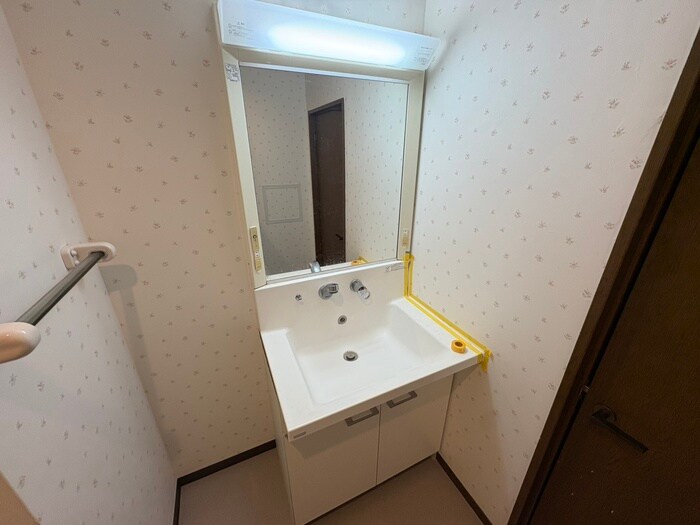 物件内観写真15　(洗面)