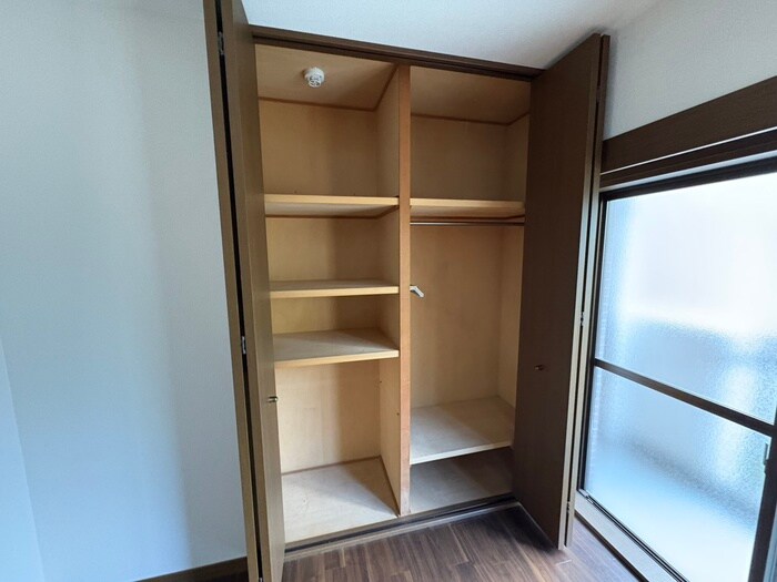 物件内観写真16　(収納)