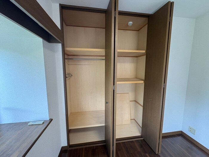物件内観写真16　(収納)