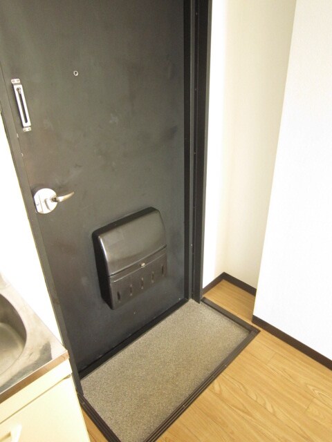 物件内観写真14　(玄関)