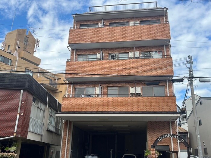 インターバル１１の物件外観写真